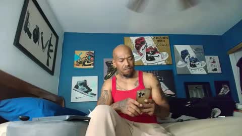 Snapshot of pcuddy3 chatting on 11/15/25, 06:59 Phenomenal online show from 11/15/25, 06:59