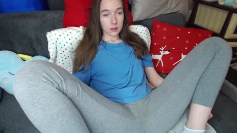 Snapshot of peaceduke chatting on 12/25/24, 04:54 FOUNTAIN SQUIRT online show from 12/25/24, 04:54