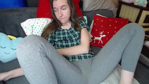 Snapshot of peaceduke chatting on 12/31/24, 10:48 FOUNTAIN SQUIRT online show from 12/31/24, 10:48