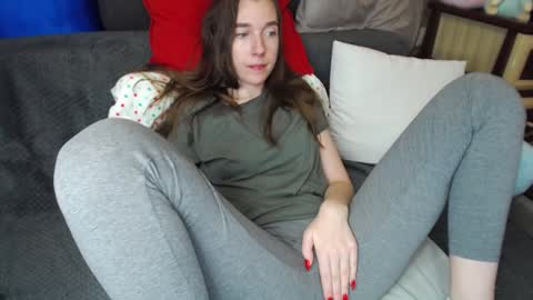 Snapshot of peaceduke chatting on 01/17/25, 01:46 FOUNTAIN SQUIRT online show from 01/17/25, 01:46