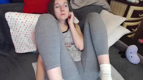 Snapshot of peaceduke chatting on 10/01/25, 05:46 FOUNTAIN SQUIRT online show from 10/01/25, 05:46