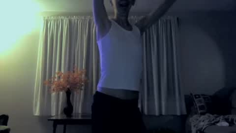 Snapshot of peacelovesexwine chatting on 09/18/25, 02:13 Peace online show from 09/18/25, 02:13