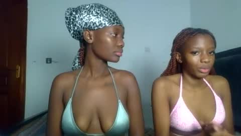 Snapshot of peach_ebonny chatting on 06/03/26, 08:39 peach_ebonny online show from 06/03/26, 08:39
