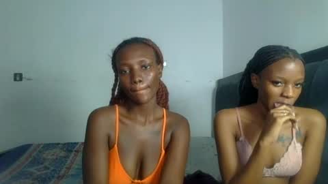 Snapshot of peach_ebonny chatting on 06/23/26, 06:50 peach_ebonny online show from 06/23/26, 06:50