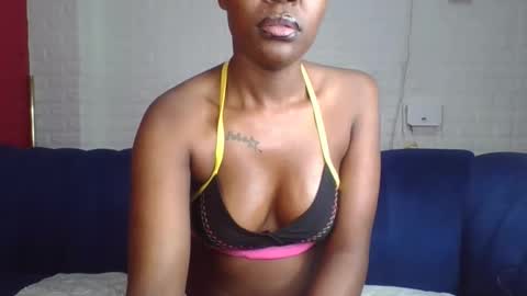 peach_melbah online show from 10/25/25, 09:20