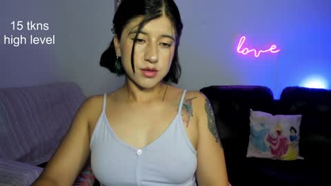 Snapshot of peach_paradisee chatting on 01/17/25, 02:39 S online show from 01/17/25, 02:39