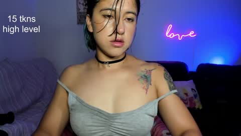 Snapshot of peach_paradisee chatting on 01/26/25, 05:45 S online show from 01/26/25, 05:45