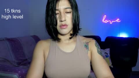 Snapshot of peach_paradisee chatting on 02/27/25, 02:42 S online show from 02/27/25, 02:42