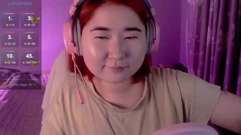 Lilian   online show from 10/21/25, 09:10