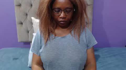 Snapshot of peachassxx chatting on 05/14/26, 06:42 peachy online show from 05/14/26, 06:42