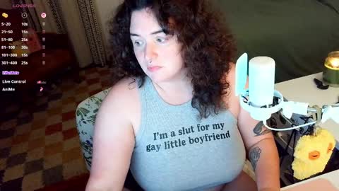 Snapshot of peachbandit chatting on 04/09/26, 02:00 Peach Bandit online show from 04/09/26, 02:00