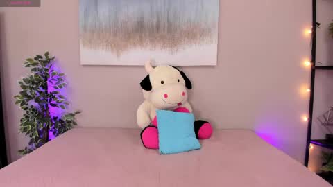 Briana online show from 04/14/26, 01:28