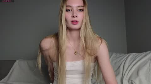 Lexy Peach online show from 01/26/25, 01:15