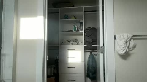 Effyyyyy online show from 11/30/25, 07:29