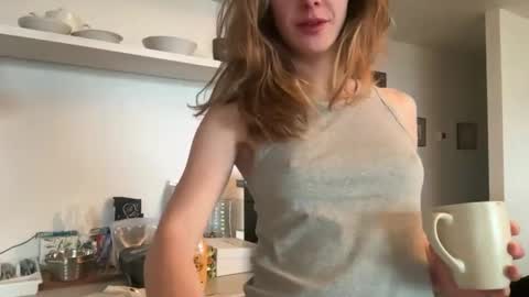 Snapshot of peacheekitty chatting on 02/05/26, 06:12 Effyyyyy online show from 02/05/26, 06:12