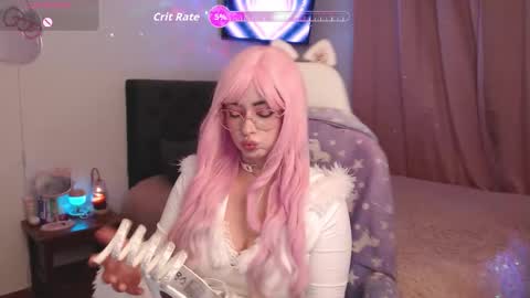 peacherry_ online show from 11/07/25, 12:43