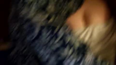 Snapshot of peachesandsteve69 chatting on 02/15/25, 04:47 PeachesnSteve69 online show from 02/15/25, 04:47