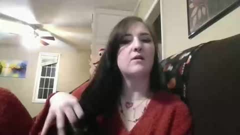 Snapshot of peachesxcreme chatting on 11/28/25, 01:19 peachesxcreme online show from 11/28/25, 01:19