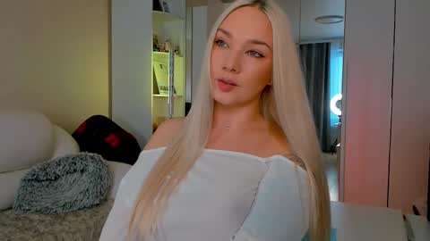 peachju1cy online show from 09/26/25, 05:33