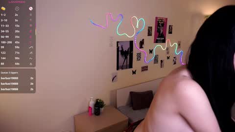 Snapshot of peachnimbus chatting on 03/11/26, 10:05 Daisy online show from 03/11/26, 10:05