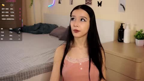 Snapshot of peachnimbus chatting on 03/13/26, 09:10 Daisy online show from 03/13/26, 09:10