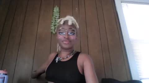 Peach online show from 12/04/25, 08:50