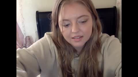 Snapshot of peachritual chatting on 09/14/25, 07:46 PeachRitual online show from 09/14/25, 07:46