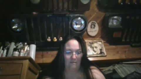 Snapshot of peachtree197 chatting on 12/30/24, 02:20 peachtree197 online show from 12/30/24, 02:20