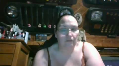 Snapshot of peachtree197 chatting on 02/13/26, 04:08 peachtree197 online show from 02/13/26, 04:08