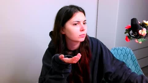 Peachy online show from 12/05/25, 06:15