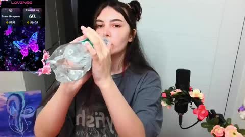 Snapshot of peachybabe__ chatting on 03/31/26, 03:45 Peachy online show from 03/31/26, 03:45