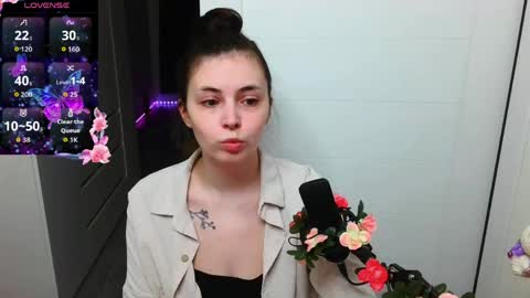 Snapshot of peachybabe__ chatting on 04/05/26, 05:43 Peachy online show from 04/05/26, 05:43