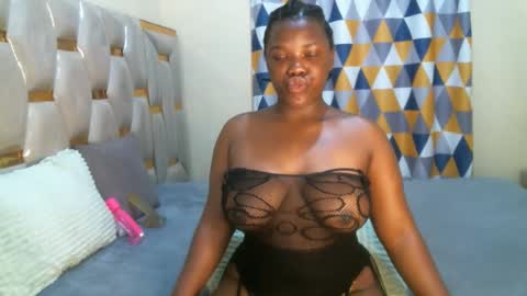 Snapshot of peachygirl255 chatting on 05/02/26, 05:45 Peachy online show from 05/02/26, 05:45