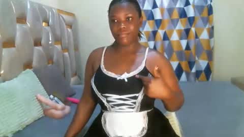 Snapshot of peachygirl255 chatting on 05/10/26, 06:18 Peachy online show from 05/10/26, 06:18