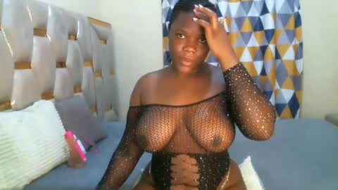 Snapshot of peachygirl255 chatting on 05/12/26, 12:08 Peachy online show from 05/12/26, 12:08