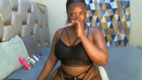 Snapshot of peachygirl255 chatting on 05/30/26, 11:24 Peachy online show from 05/30/26, 11:24