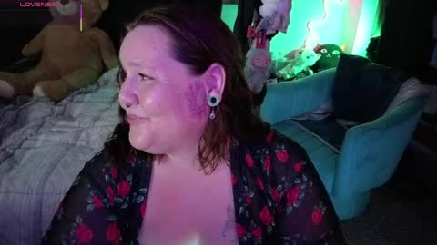 Peachy Nessa online show from 05/12/26, 07:05
