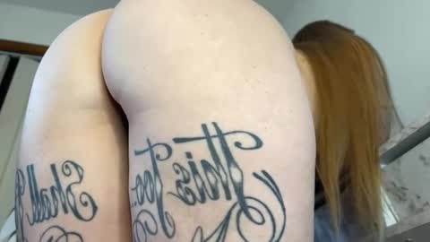 Snapshot of peachyykat chatting on 11/02/25, 01:35 kat online show from 11/02/25, 01:35