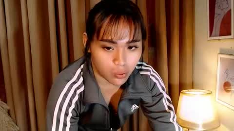Snapshot of peakaboo_xx chatting on 04/01/26, 08:59 Angel Creamdensada online show from 04/01/26, 08:59
