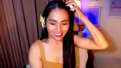 Snapshot of peakaboo_xx chatting on 05/04/26, 01:34 Angel Creamdensada online show from 05/04/26, 01:34