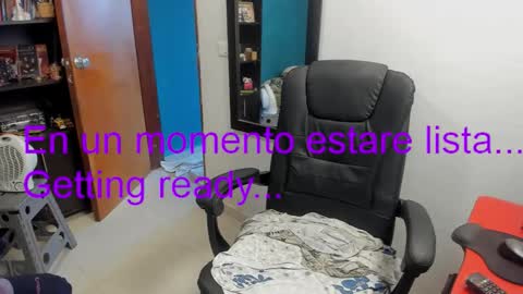 Tangerine Penaut online show from 02/01/26, 09:02