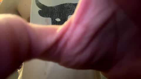 Snapshot of peanutmikk chatting on 03/16/26, 04:44 peanutmikk online show from 03/16/26, 04:44