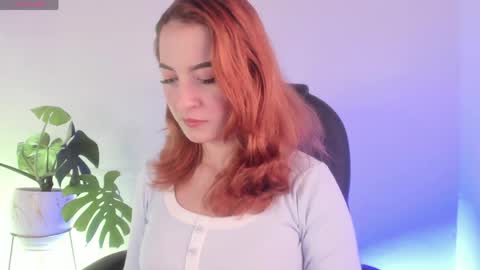 Snapshot of pear__moon chatting on 04/28/26, 01:15 LILLY online show from 04/28/26, 01:15