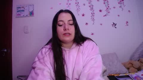 Pearl online show from 02/27/26, 04:45