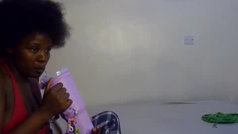 Snapshot of pearl_velvet chatting on 04/06/26, 11:38 vel online show from 04/06/26, 11:38