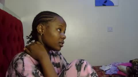 Snapshot of pearl_velvet chatting on 04/09/26, 09:15 vel online show from 04/09/26, 09:15