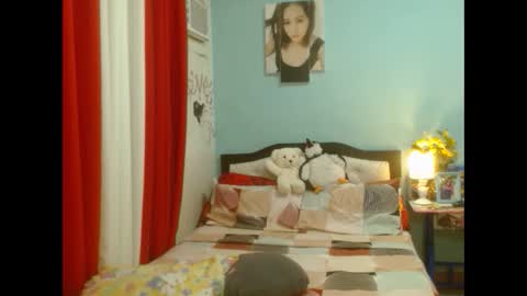 pearlaofasia21 online show from 01/06/25, 10:46