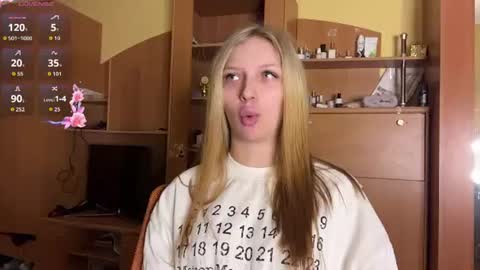 Snapshot of pearlinesilfies chatting on 06/19/26, 04:33 Zlata online show from 06/19/26, 04:33