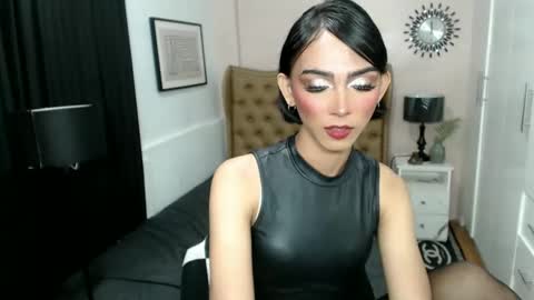 Pearl online show from 02/19/25, 01:50