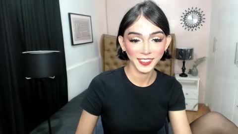 Pearl online show from 03/08/25, 02:30